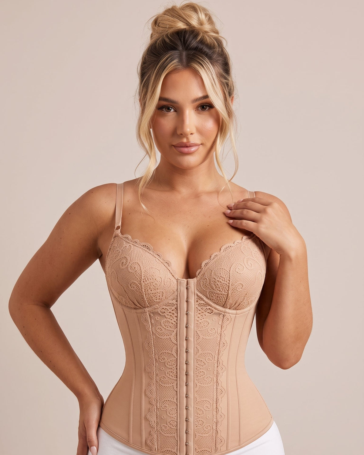 Gaine dentelle